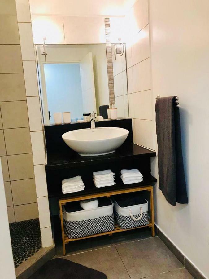 Appartement Au Bord De Mer Le Moule Kültér fotó
